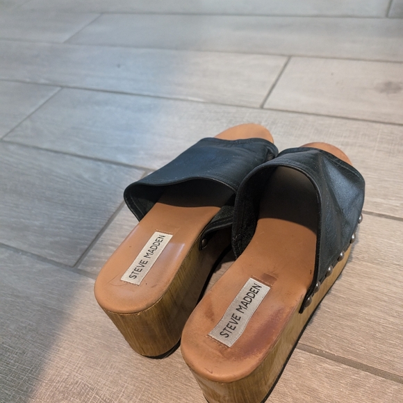 Steve Madden wooden slip on clogs - Picture 2 of 5